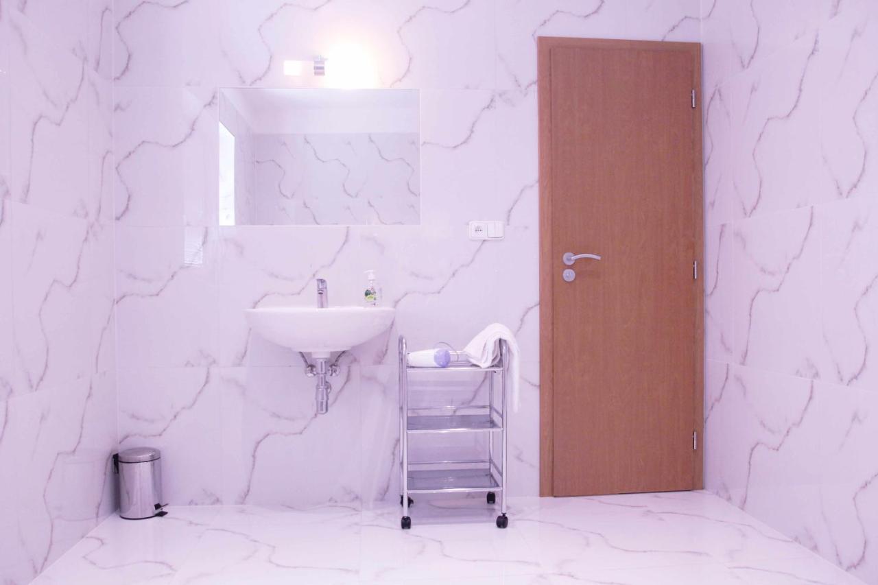 Cerny Kocour Apart Hotel Sarovy ภายนอก รูปภาพ